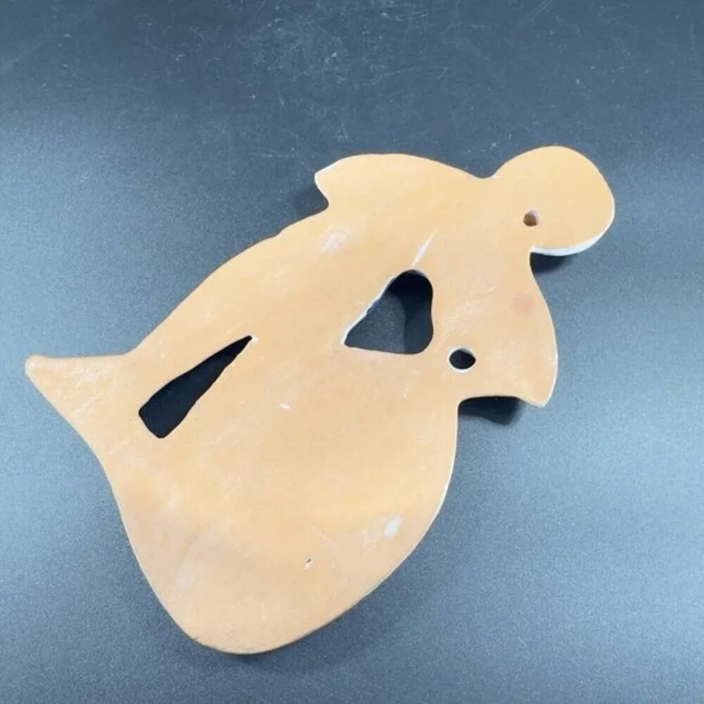 Hand Made Italian DERUTA Pottery Wall‎ Hanging Figure Musician Playing Music VTG